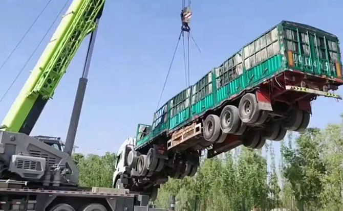 三元区道路脱困救援案例